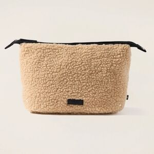 👝Athleta BIG Shearling Cosmetic Pouch; SUPER Large; Tan Colour; Unisex; Pockets
